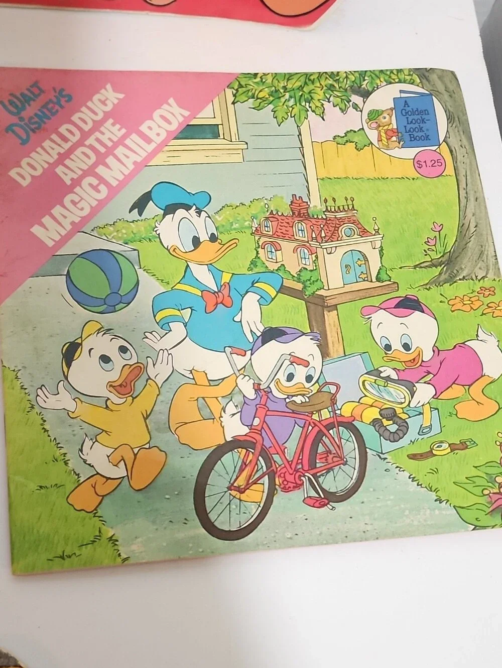 Lot of 8 VINTAGE Golden Shape Books & Look look books Tweety, Duck Tootle & MORE